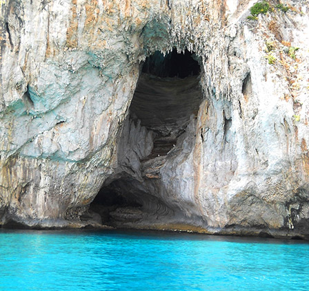 La Grotta Bianca